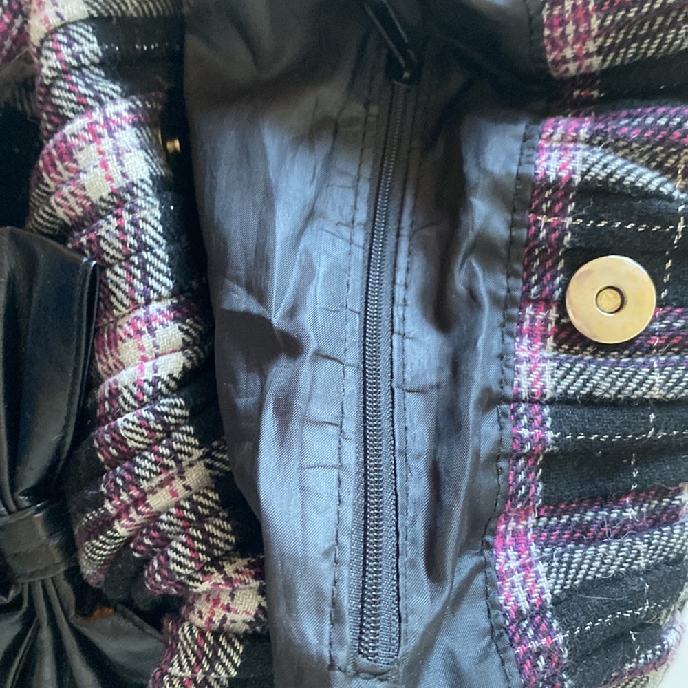 Cute flannel purse with bow! - Picture 4 of 4